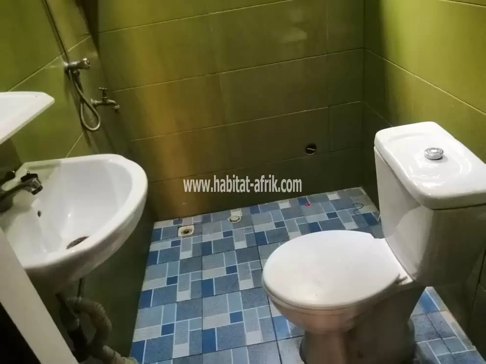 JE METS EN LOCATION UN APPARTEMENT DE CHAMBRE SALON NOUVELLE CONSTRUCTION A ADIDOADIN LOME TO