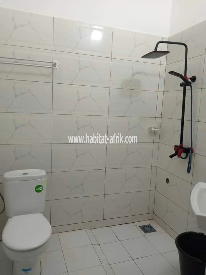 LOCATION Villa 3 Chambres Meublée a Cassablanca Lomé-Togo 