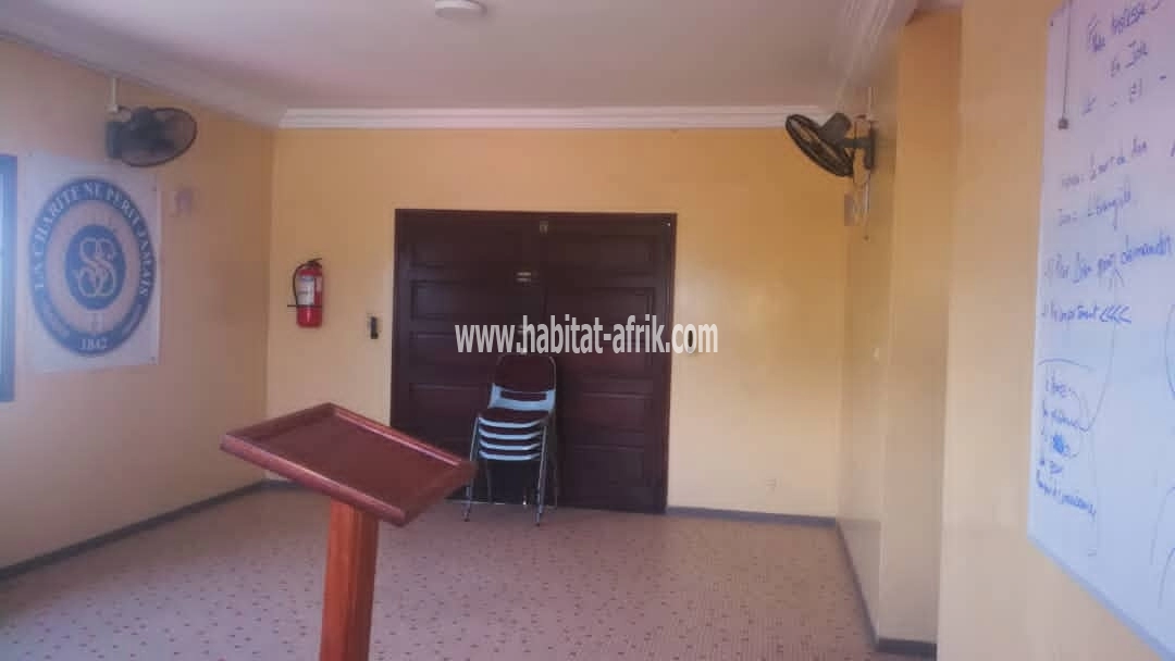 Villa à vendre à nyékonakpoé avec titre foncier Lomé-Togo 