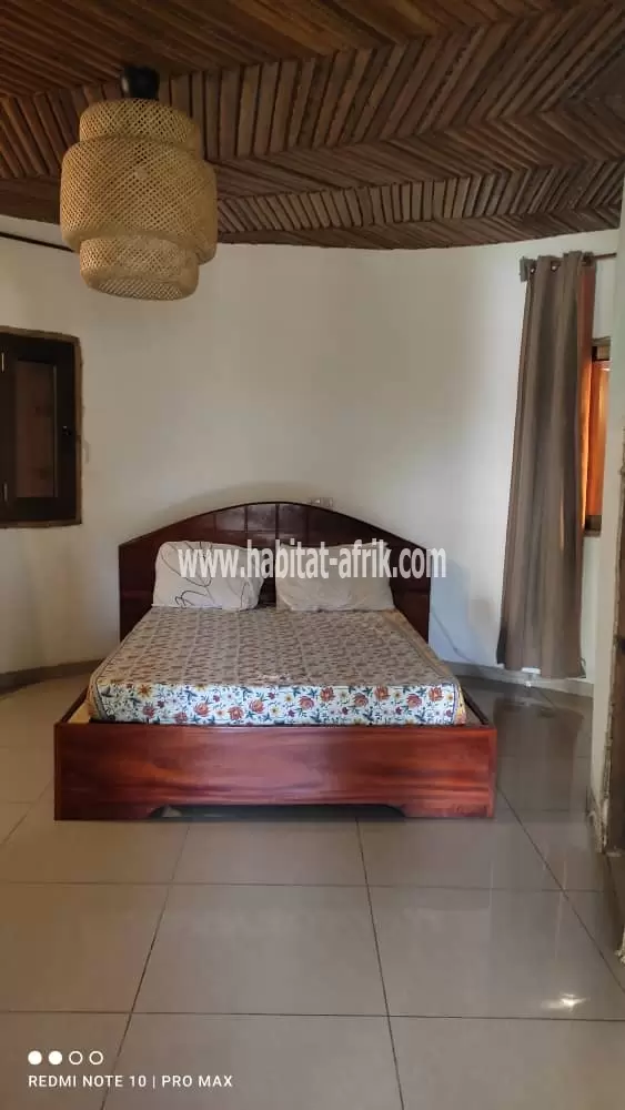 LOCATION VILLA AVEC PISCINE À AVEPOZO AGODEKÈ LOMÉ-TOGO 