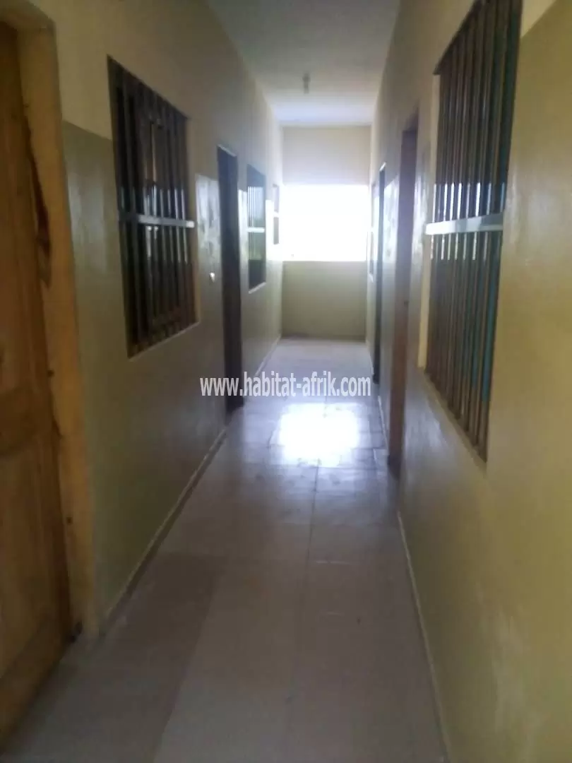 LOCATION APPARTEMENT PIÈCE WC DOUCHE CUISINE INTERNE A HEDJRANAWOE LOMÉ-TOGO 