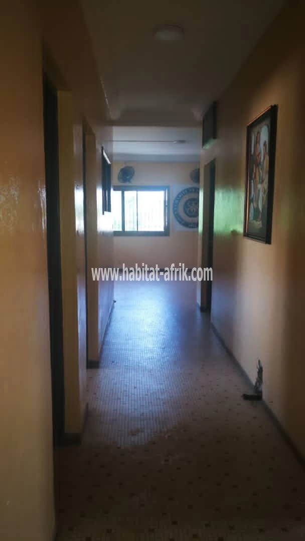 Villa à vendre à nyékonakpoé avec titre foncier Lomé-Togo 