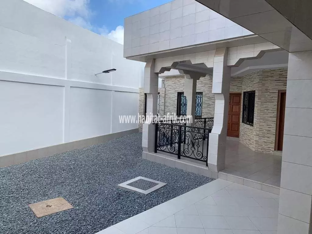 **Villa de Rêve à Vendre à Lomé - Quartier Adidogomé Wognomé !**  