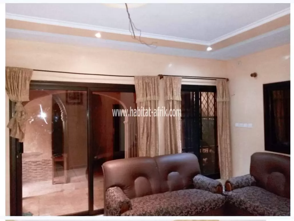 CHIC VILLA À VENDRE À LOMÉ, QTIER ADIDOGOME SAGBADO