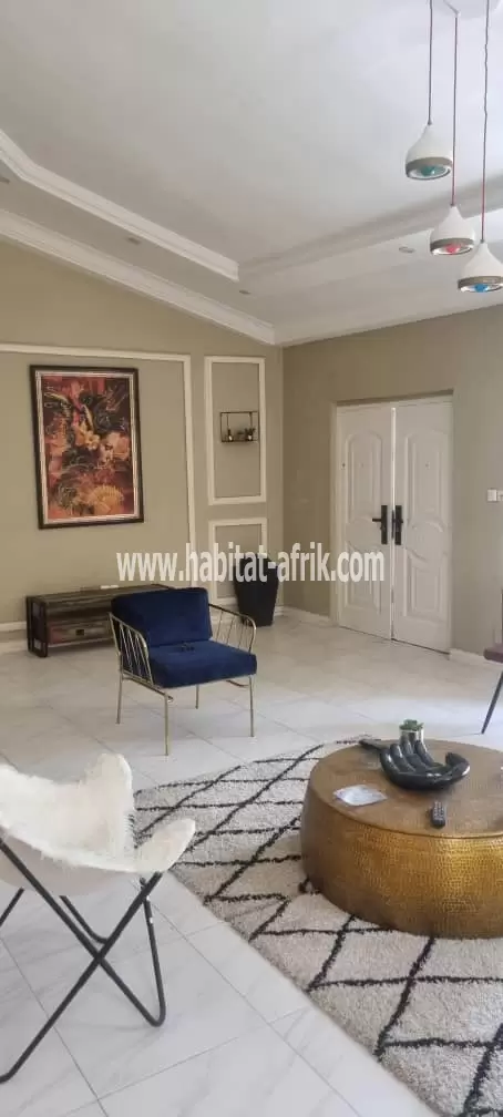 À VENDRE: CHIC VILLA MODERNE DE 5CH SAL À LOMÉ QT BAGUIDA