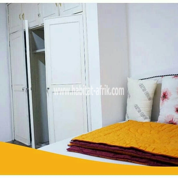 Location d'un appartement meublé / climatisé à la Caisse (Résidence du Bénin)