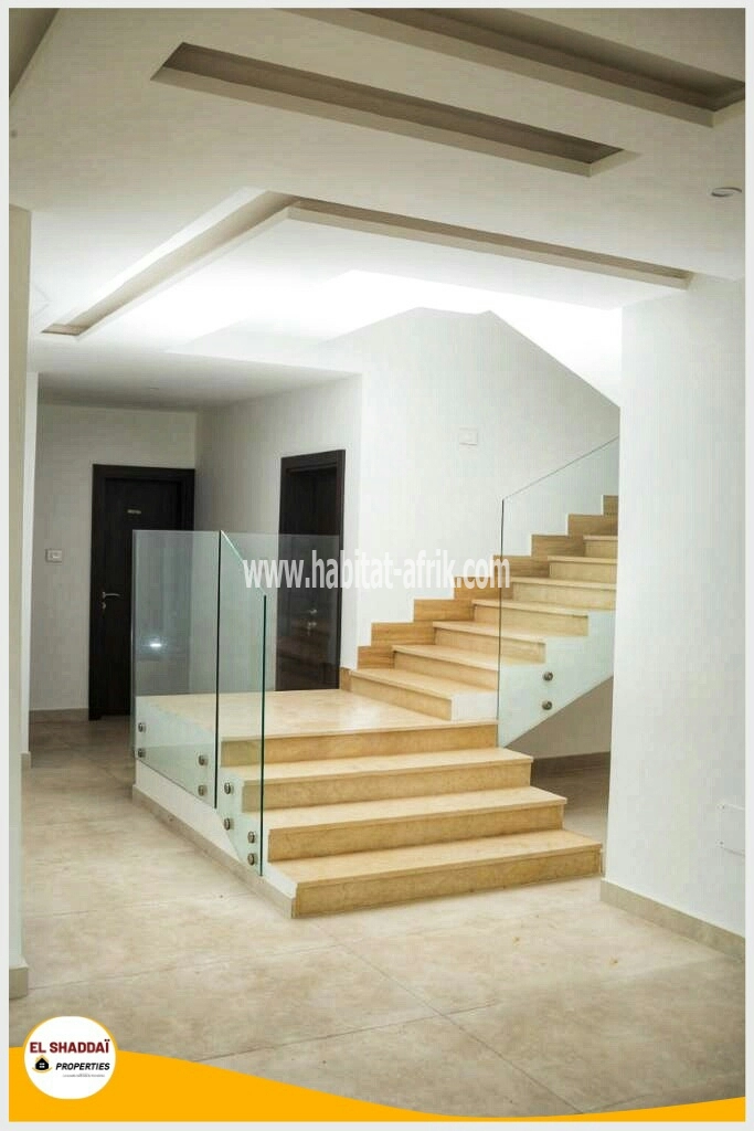 Vente d'une villa de haut standing non meublée / climatisée