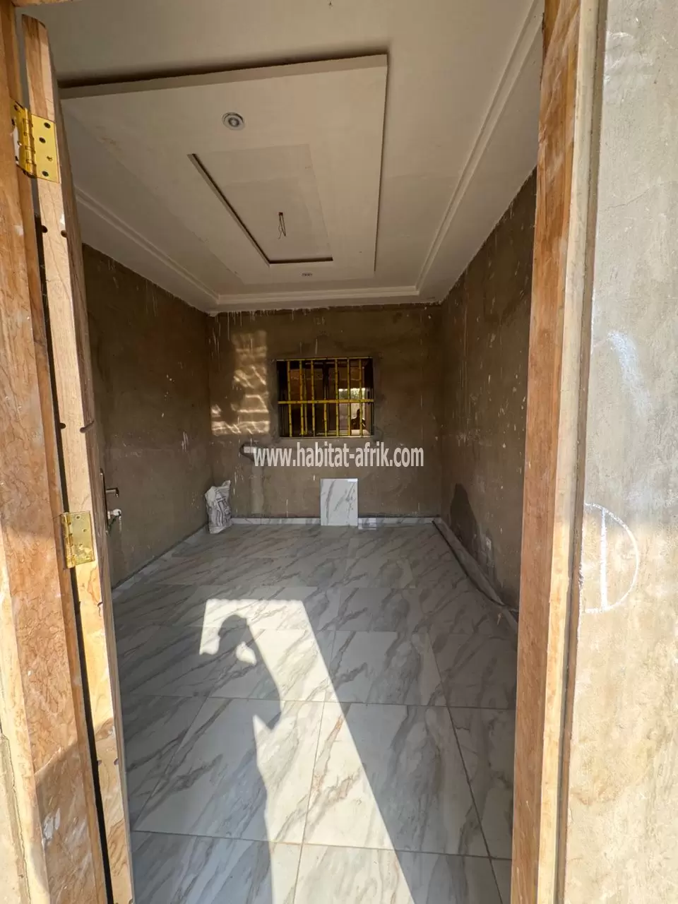 Je mets en location deux appartements de pièce douche wc interne cuisine a segbe kpodji lome togo