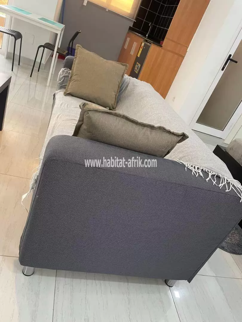 Je mets en location un appartement studio meublé à entreprise de l’union lome togo