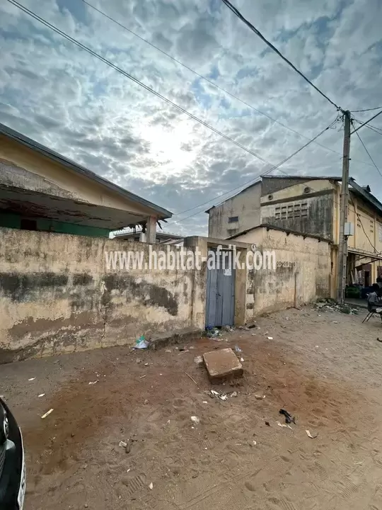 MAISON À VENDRE À KODJOVIAKOPÉ 