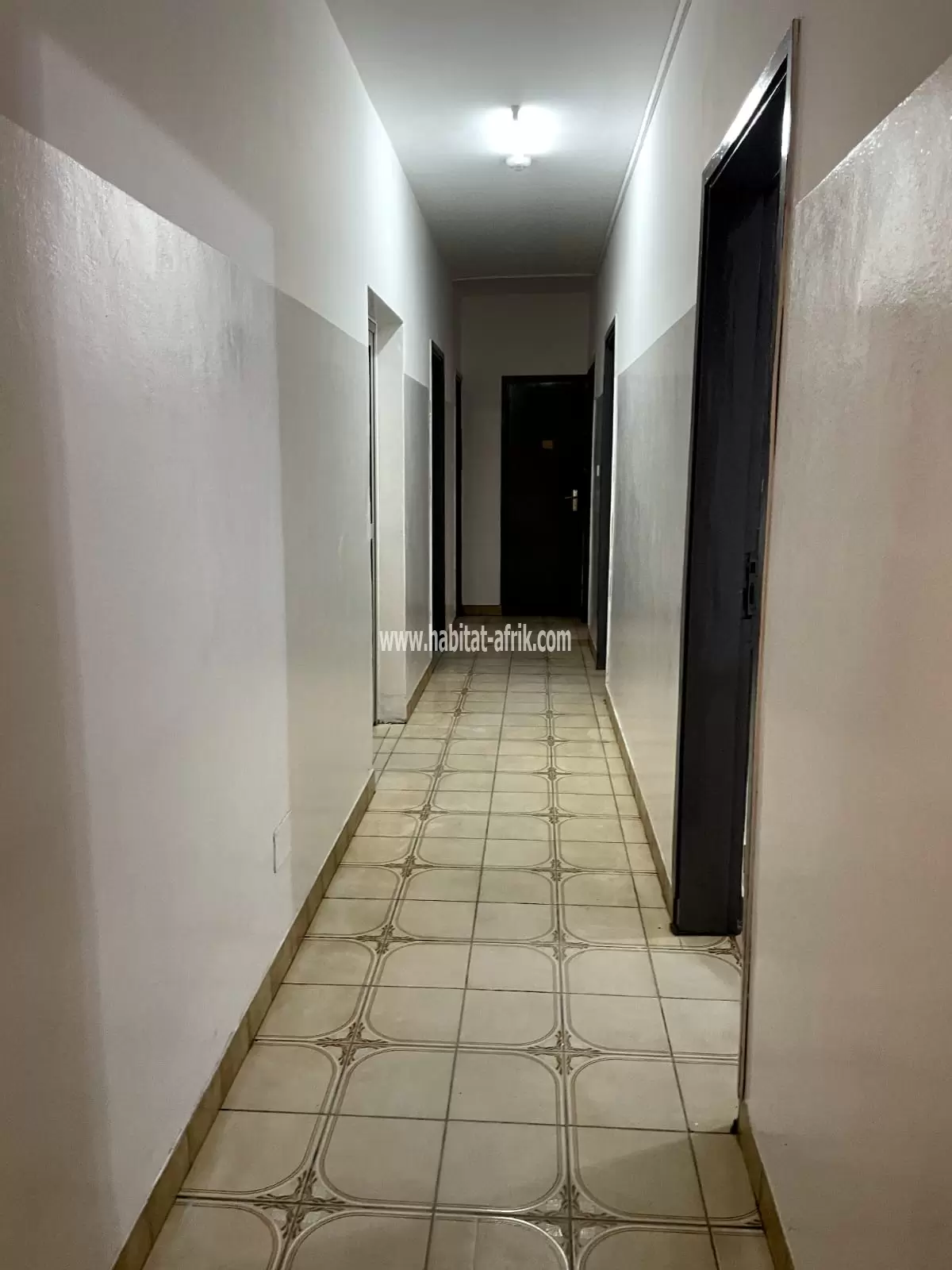 Appartement non meublé à louer à Nyékonakpoe