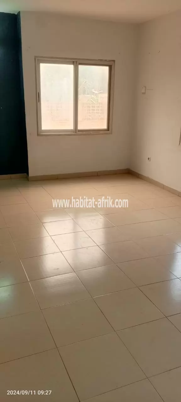 Je mets en location un appartement de deux (2) chambres salon  totsi lome togo 