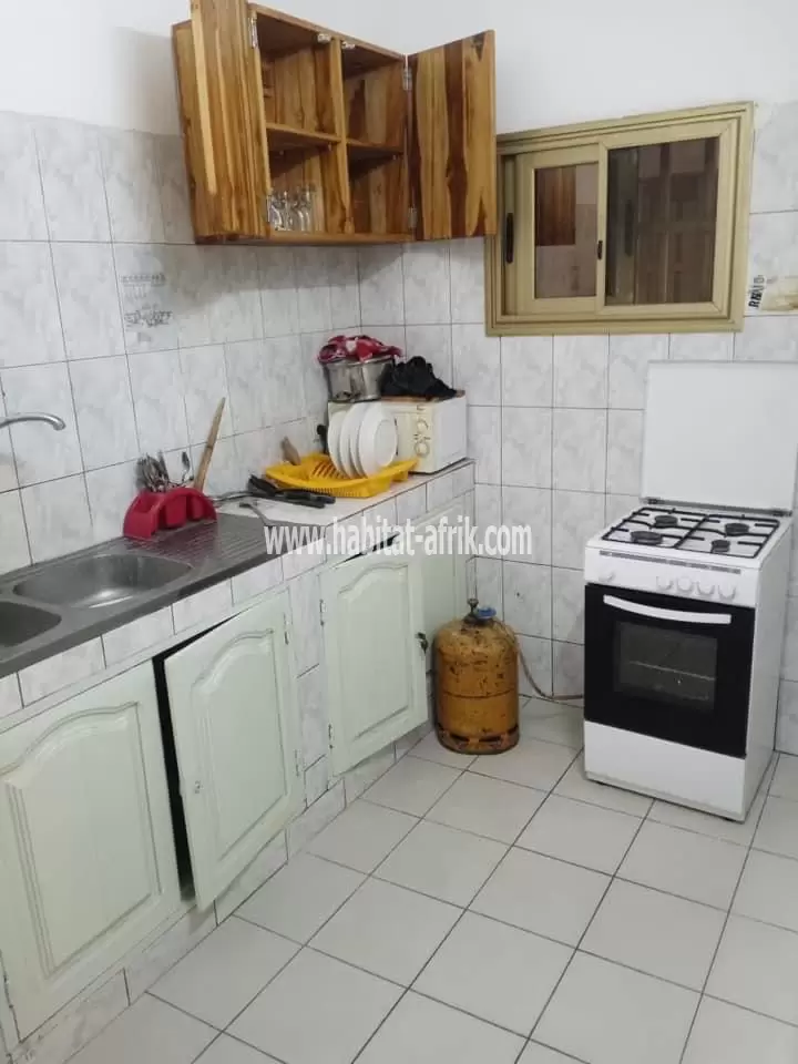 Je mets en location un appartement meublé de chambre salon équipe eau chaude disponible à baguida lome togo