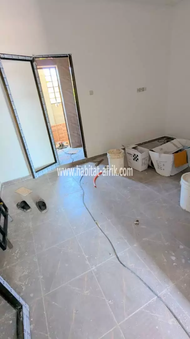 Je mets en location un appartement de chambre salon dwc cuisine nouvelle construction à Hedzranawoe hountigome LOME togo