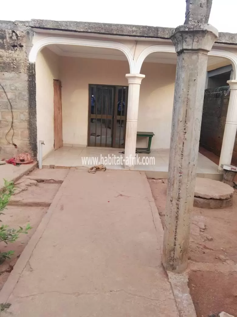 MAISON A VENDRE A AGOÈ SOGBOSSITO