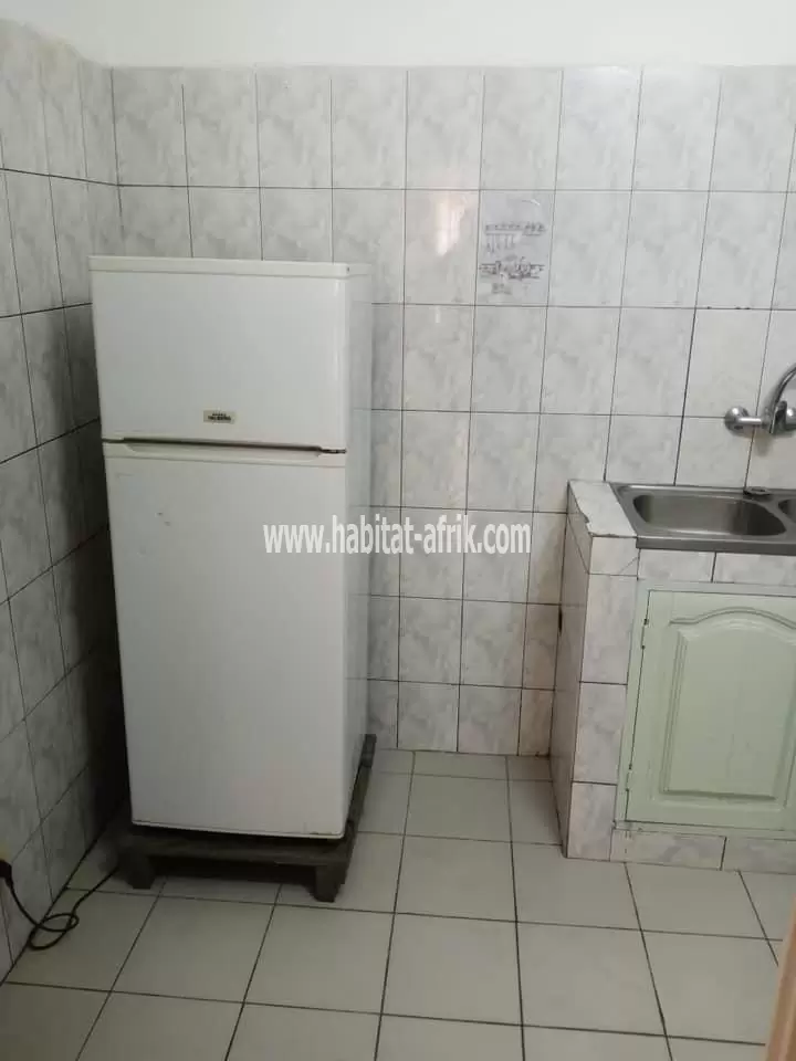 Je mets en location un appartement meublé de chambre salon équipe eau chaude disponible à baguida lome togo