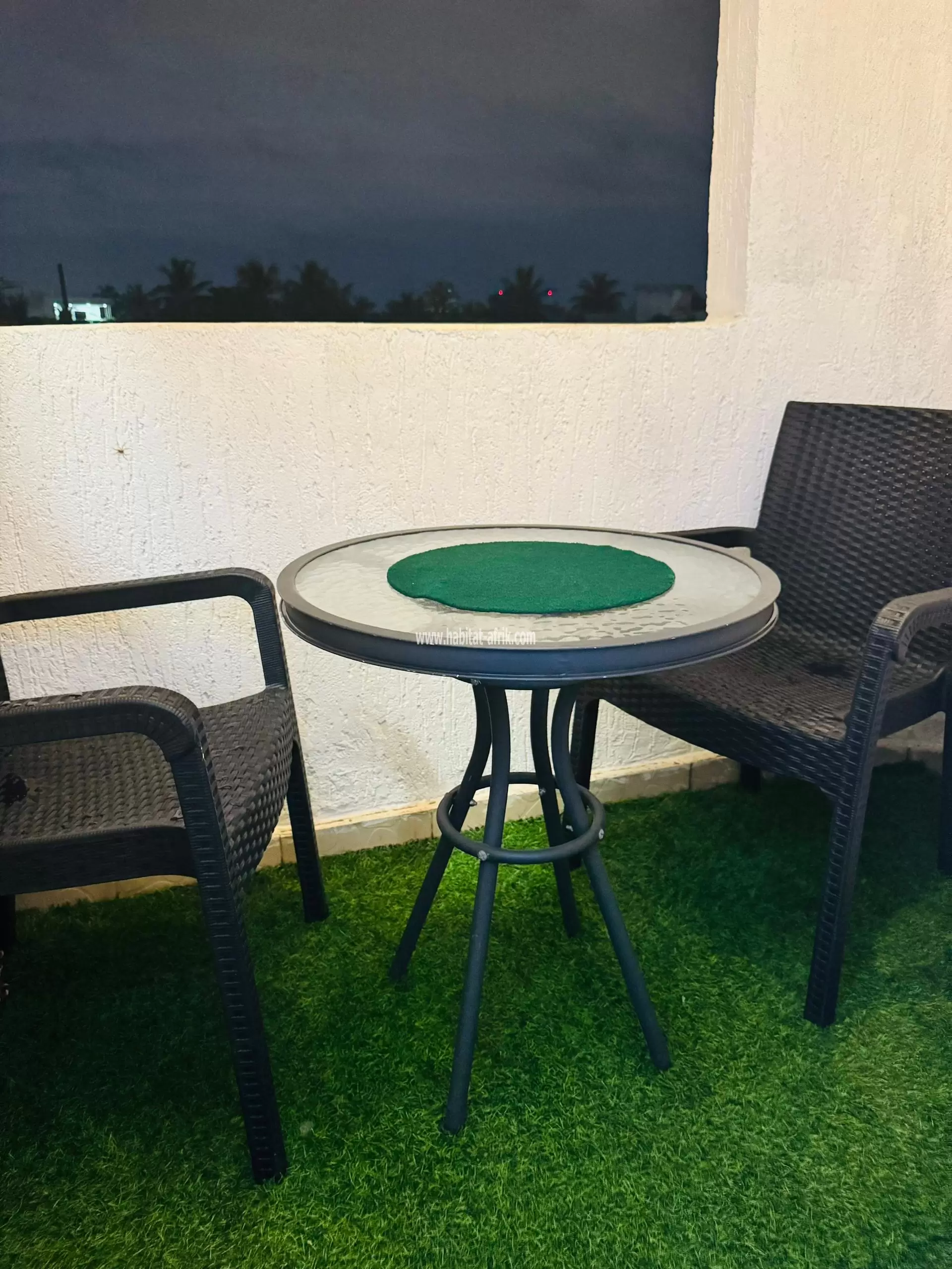 A louer un studio meublée propre équipé à totsi lome togo 