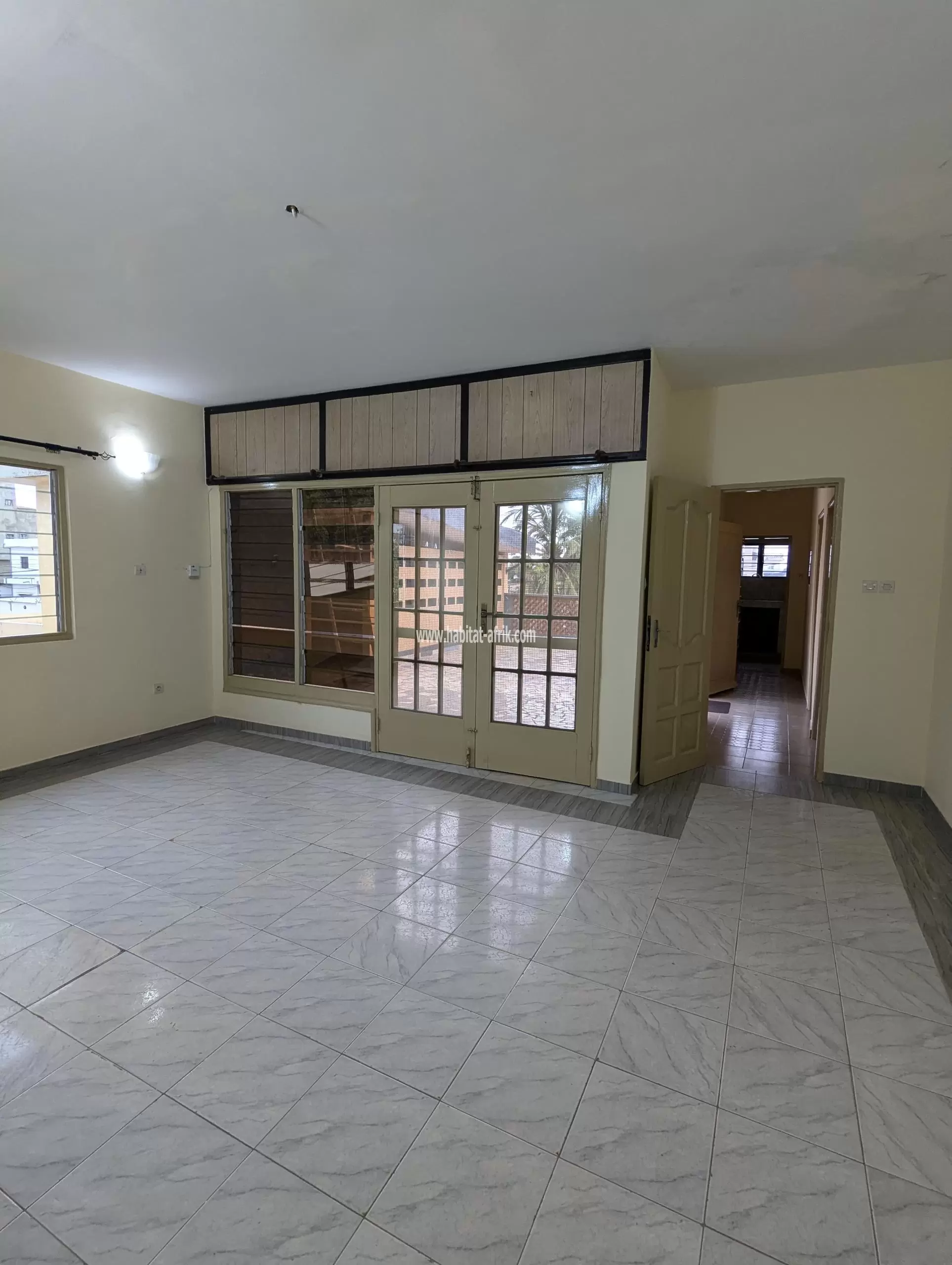 Je mets en location une villa cour unique de 4 chambres salon wcd cuisine a tokoin CFAO MOTOR lome togo