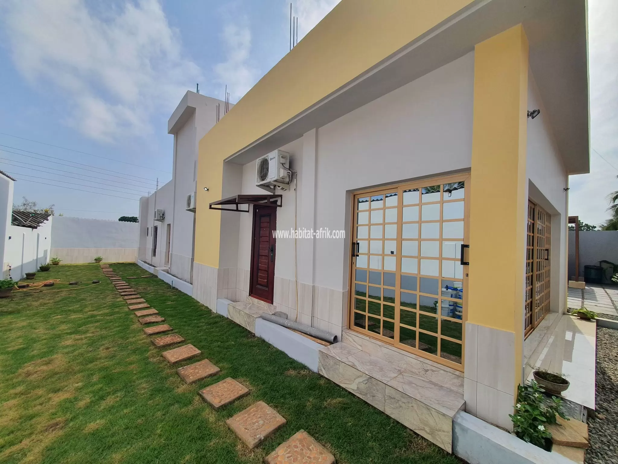 Villa à louer à agoè adjougba