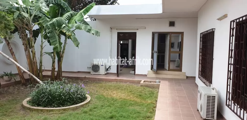 Villa avec jardin piscine