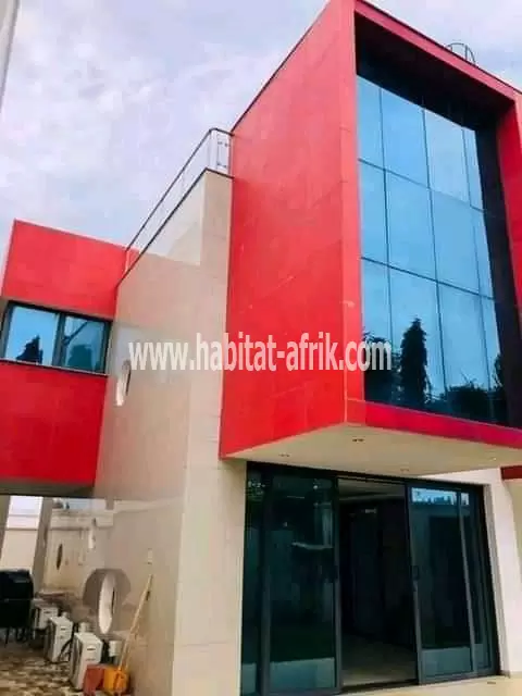 villa à vendre agence immobilière : sebastino Immobilier sarl