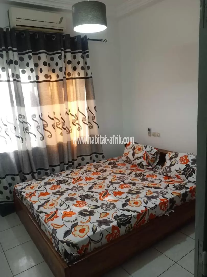 Je mets en location un appartement meublé de chambre salon équipe eau chaude disponible à baguida lome togo