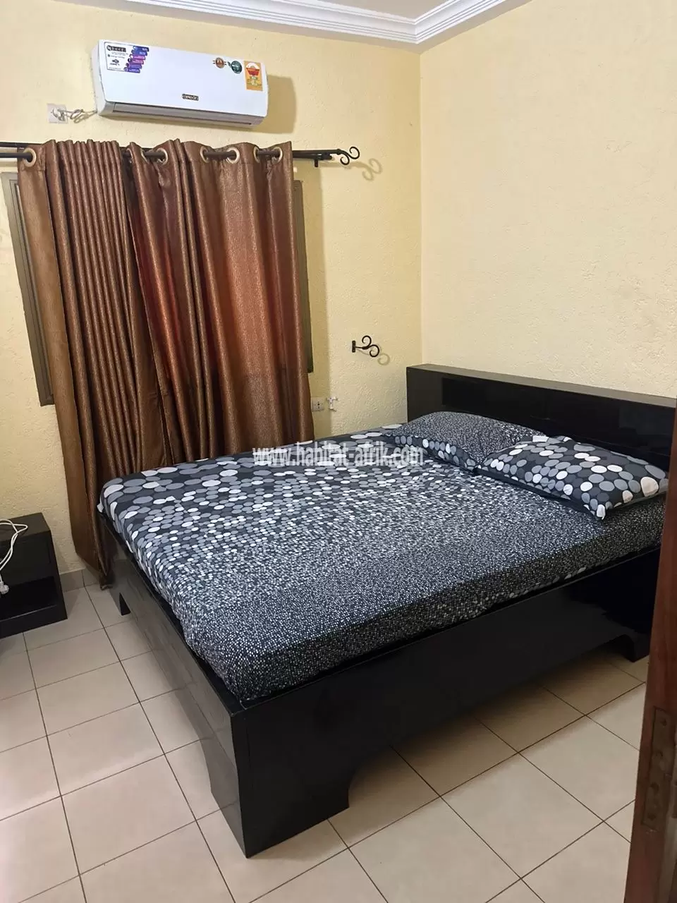 Je mets en location une villa de 4 chambres salon équipée propre a Avedji limousine lome togo