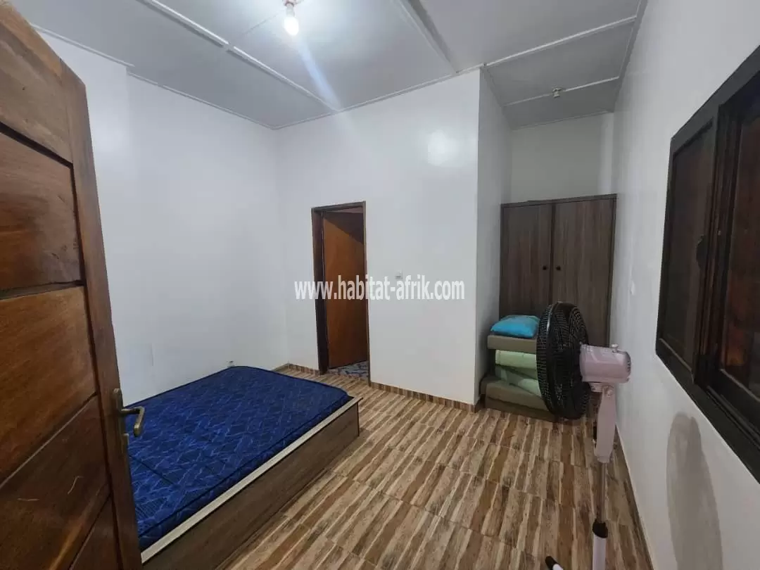 Je mets en location un appartement de chambre salon douche wc a Hedzranawoe en face di terrain natchamba lome togo