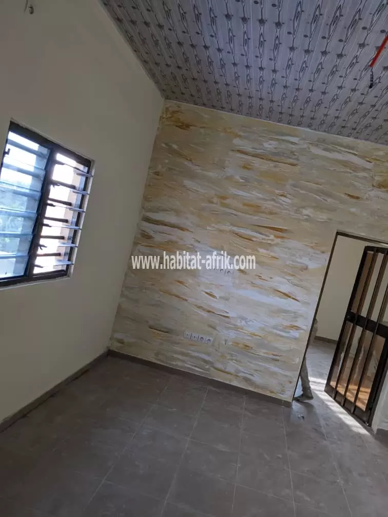 Une belle maison bien carrelée sur 1/4 de lot en vente à Adidogomé(Lomé-Togo)