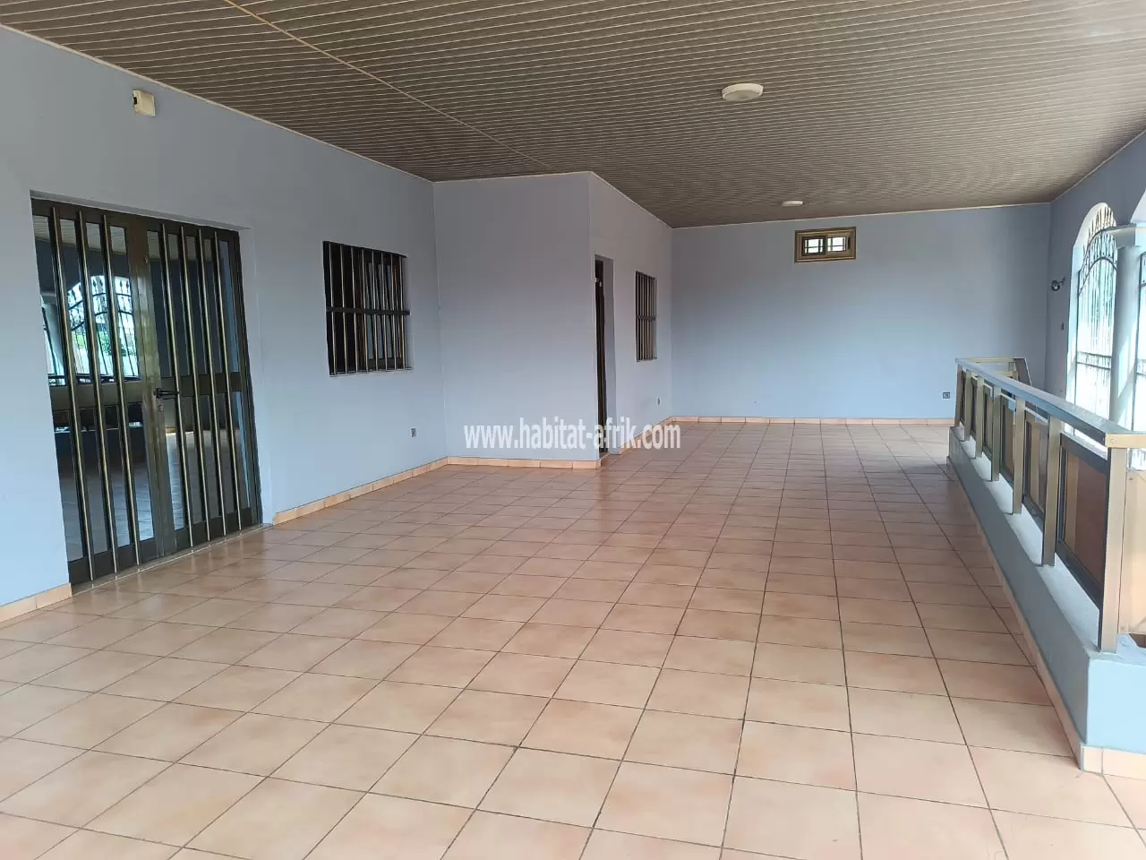 Villa duplex sur 1 lot à vendre à Akodessewa ou Bè-Kpota(Lomé-Togo)