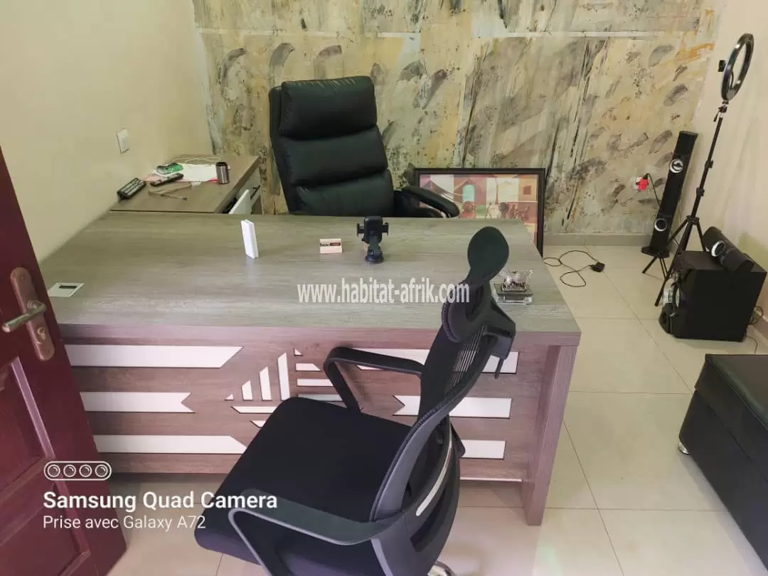 Belle villa avec jardin sur 1/2 lot en vente à Agoè Kossighan(Lomé-Togo)
