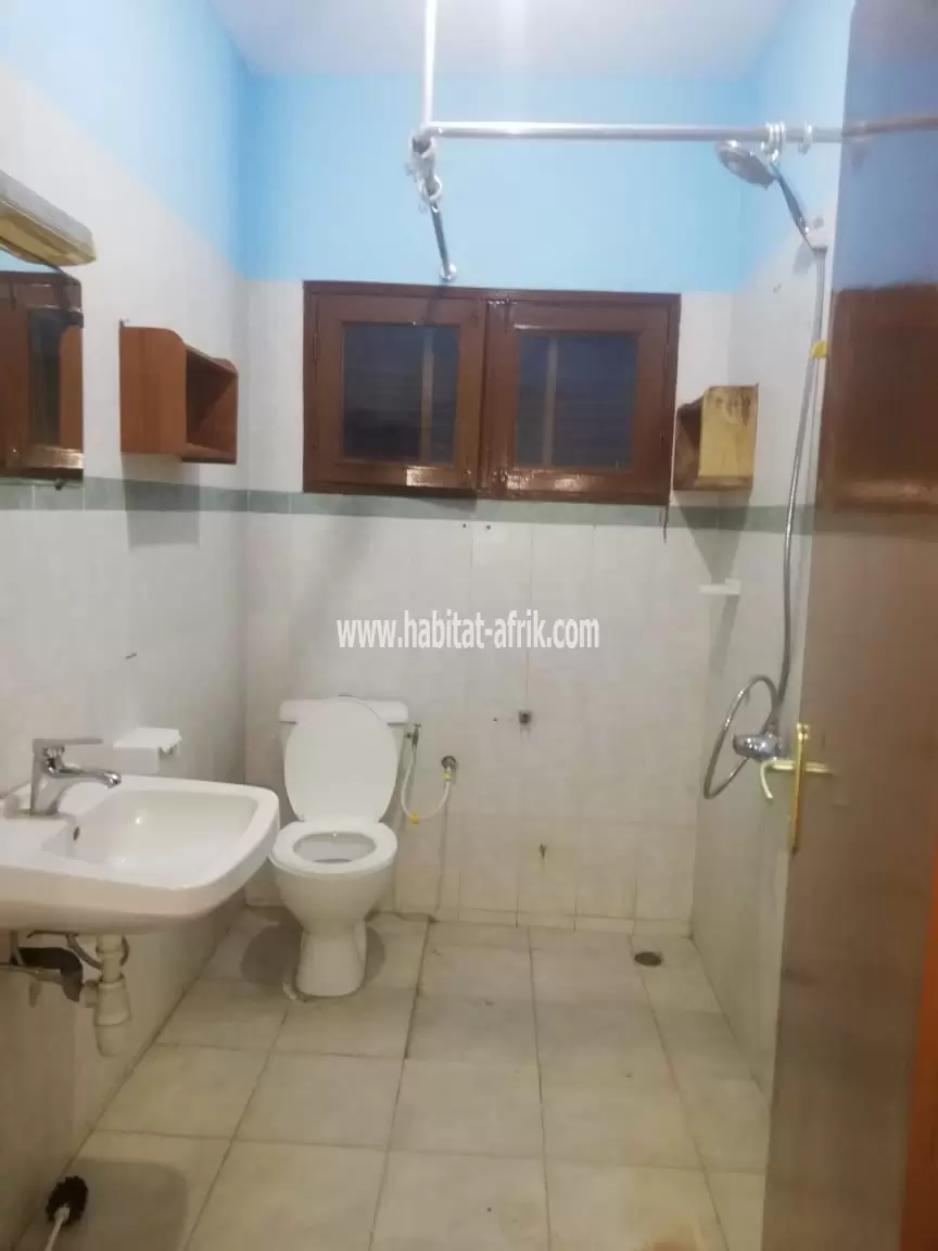 UNE VILLA LUXIEUSE À LOUER 