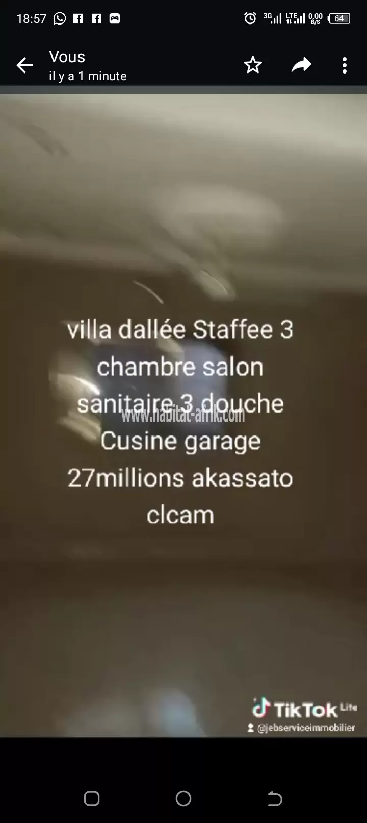 *À VENDRE UNE VILLA DALLÉE  DE 3 CHAMBRE SALON SANITAIRE à AKASSATO*  *