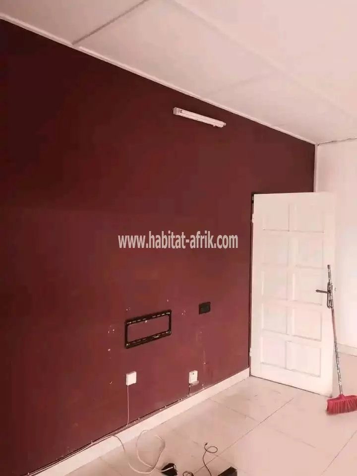 Je mets en vente une maison duplex de 5 chambres salon a agoe cacaveli lome togo