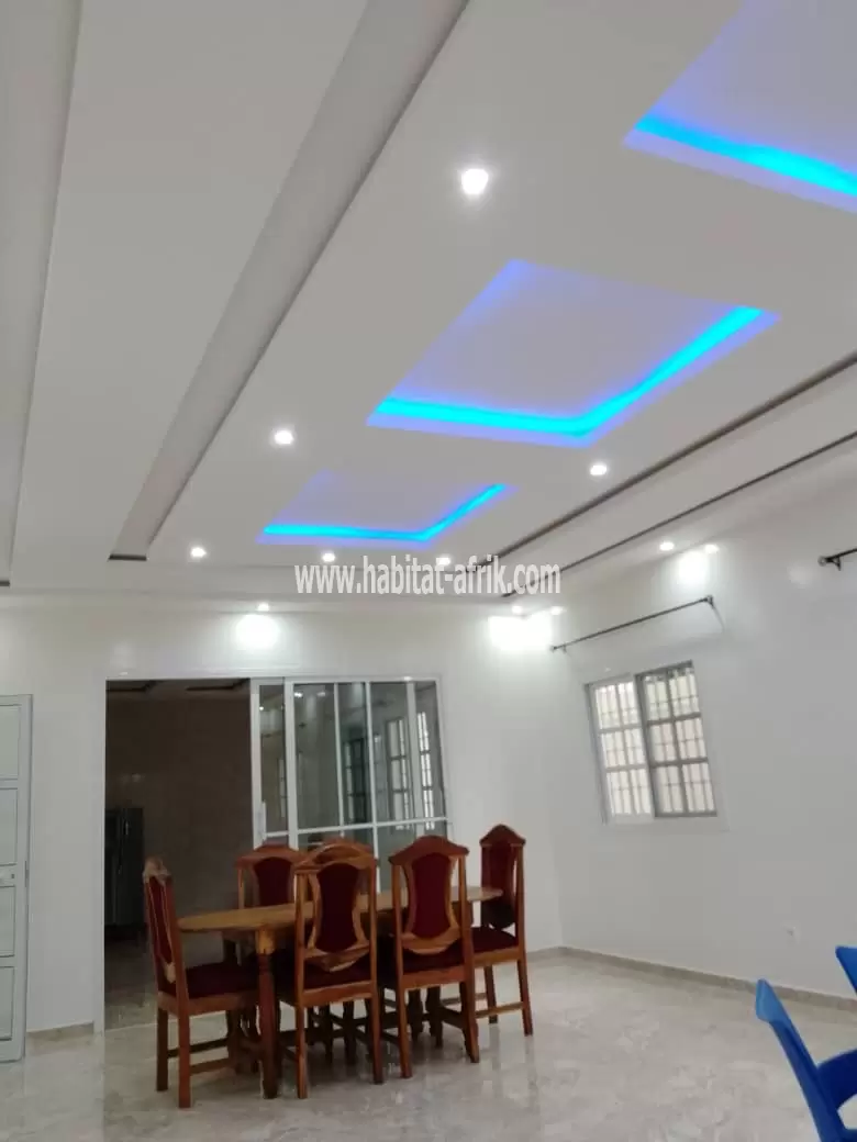 Villa nouvelle construction a louer a avedji ametossime lome togo