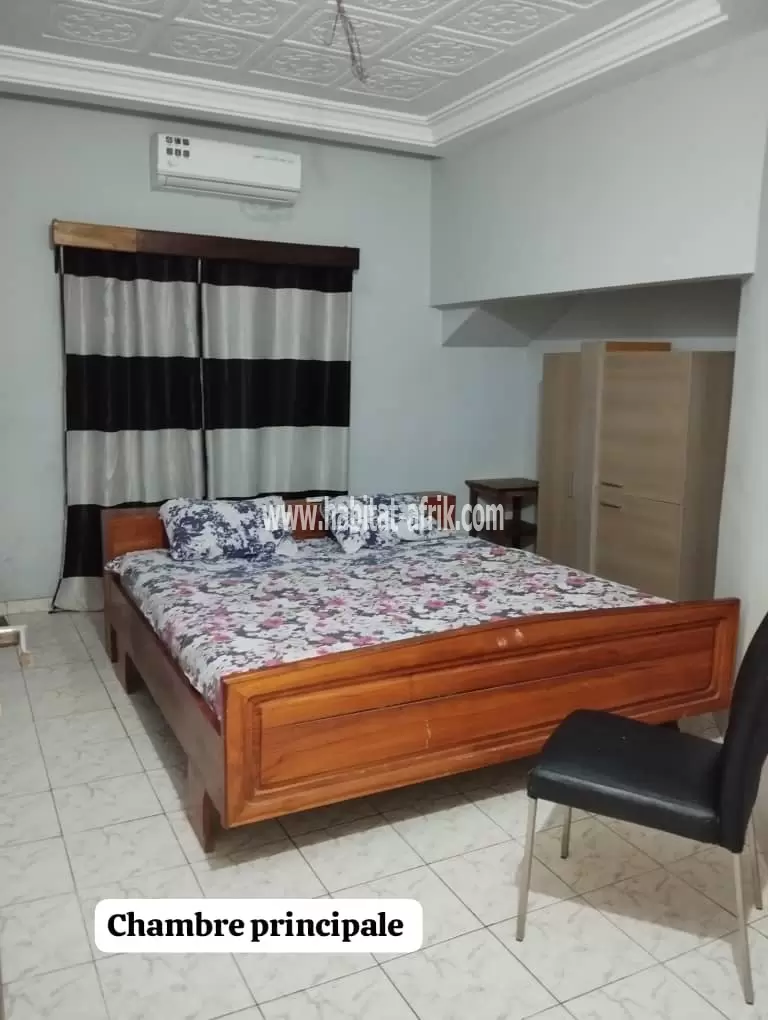 Je mets en location une villa meublée de deux (02) chambres salon dwc cuisine équipée a kegue boulicon à côté du marché lome togo