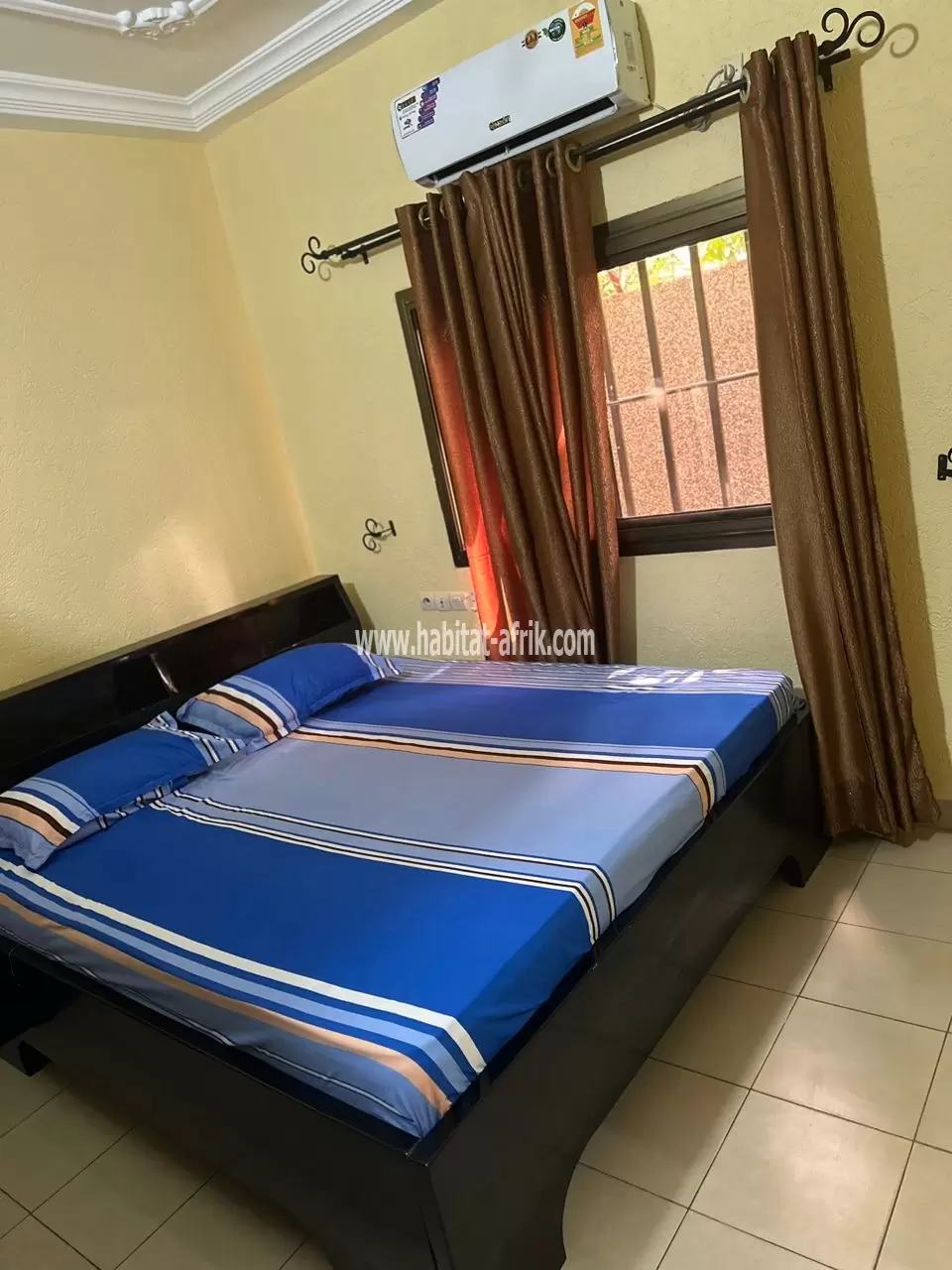 Je mets en location une villa de 4 chambres salon équipée propre a Avedji limousine lome togo