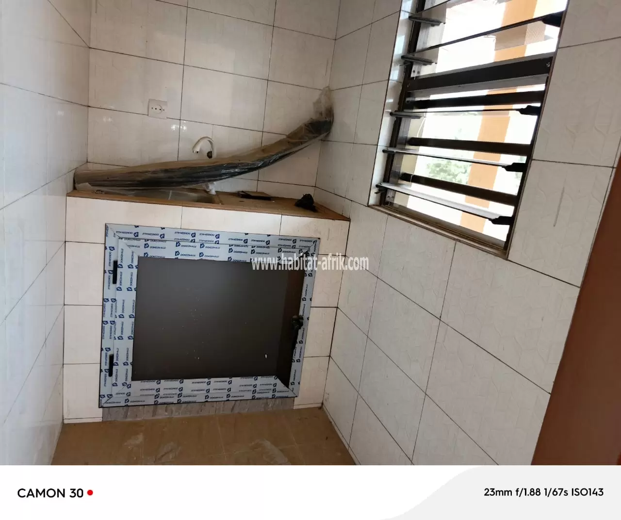 Je mets en location un appartement de chambre et salon wcd cuisine à zossime pour 27k et 30k lome togo