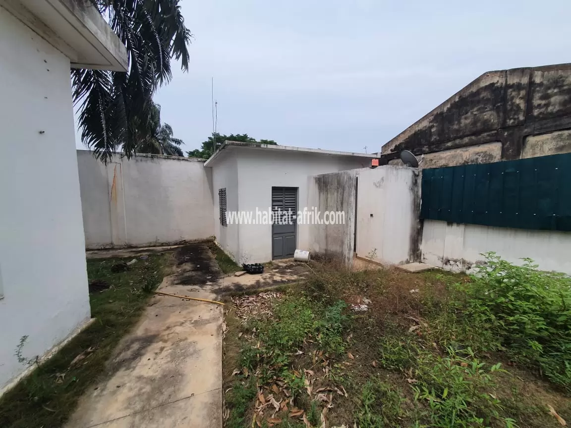 ANNONCE DE VENTE : VILLA A VENDRE A HANOUKOPE, LOME