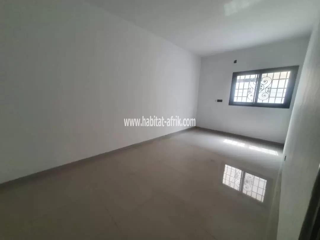 Annonce de Location : Villa non meublée à Adétikopé