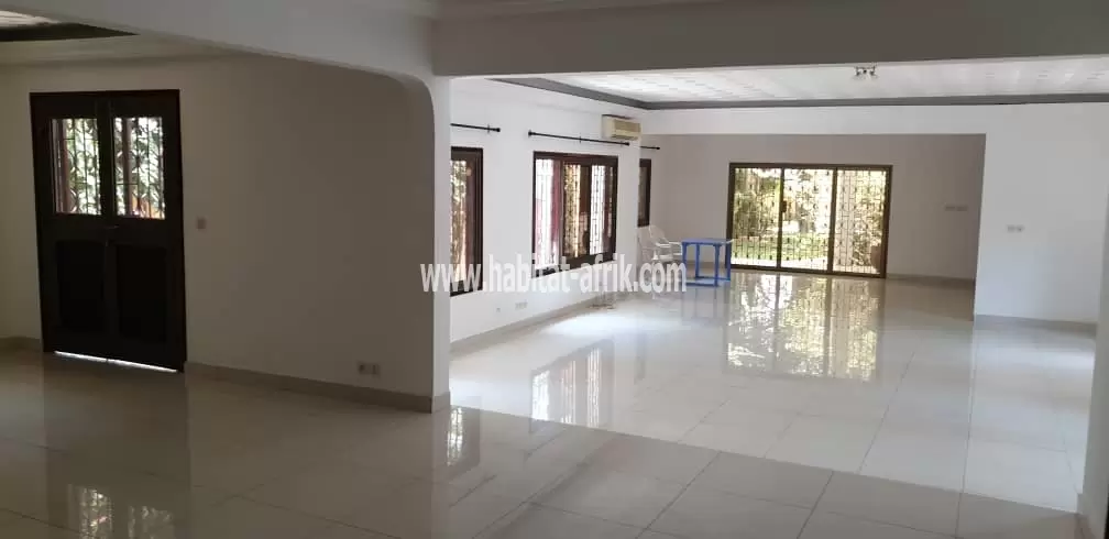 Villa avec jardin piscine