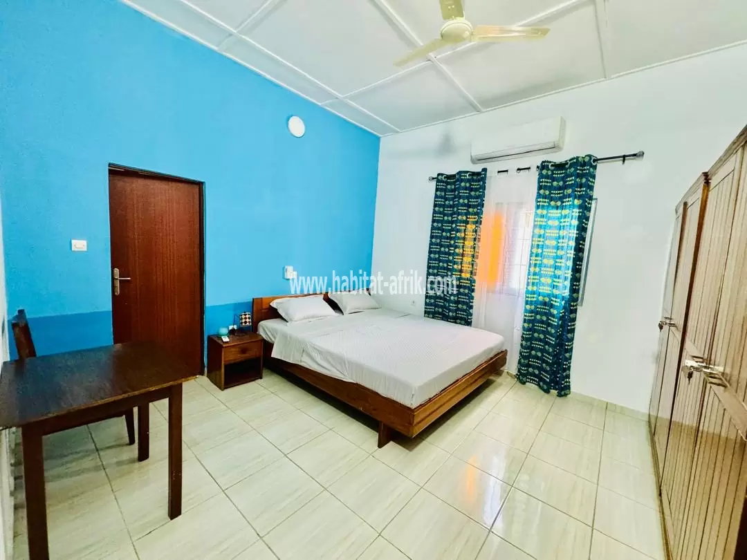 Je mets en location un appartement meublé de 3 chambres salon équipée à adidogome franciscain lome togo 