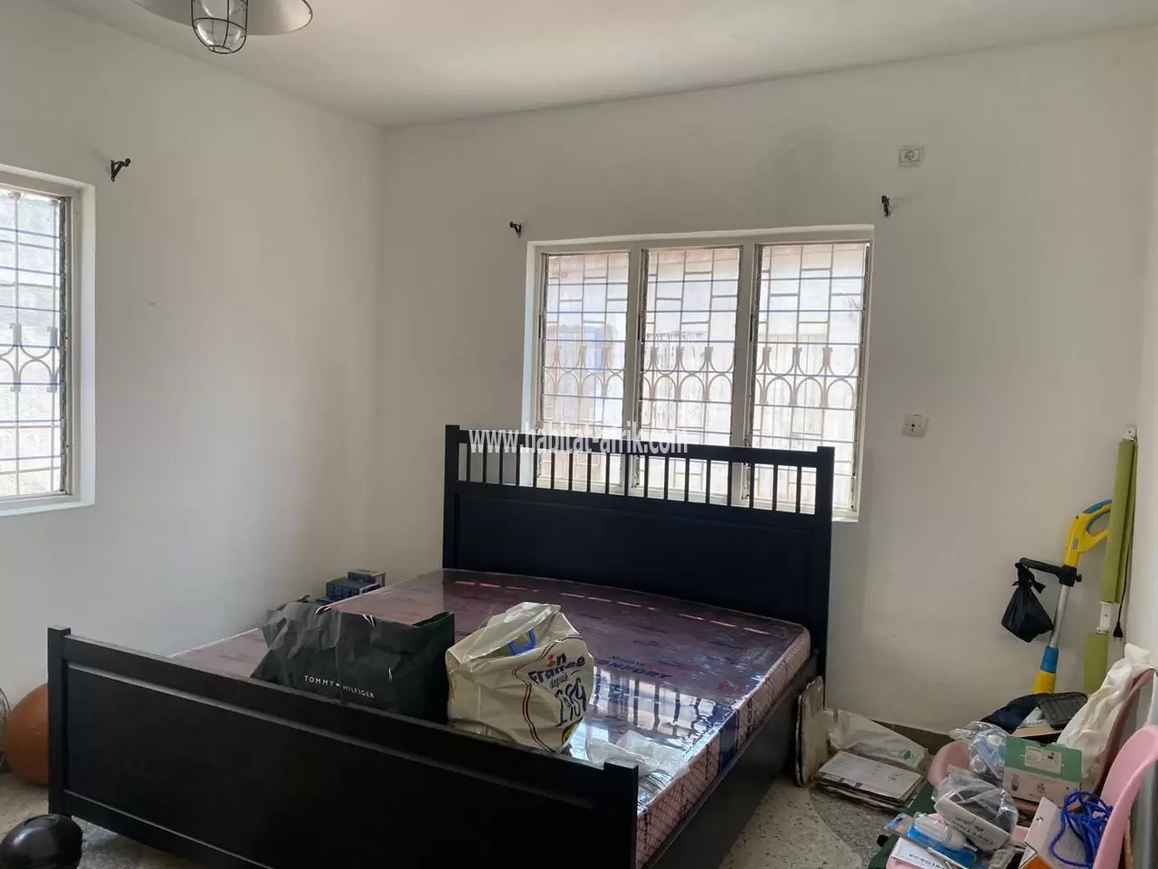 Je mets en location une villa meublée deux quatre (4) chambres deux (2) salon équipée à Forever lome togo