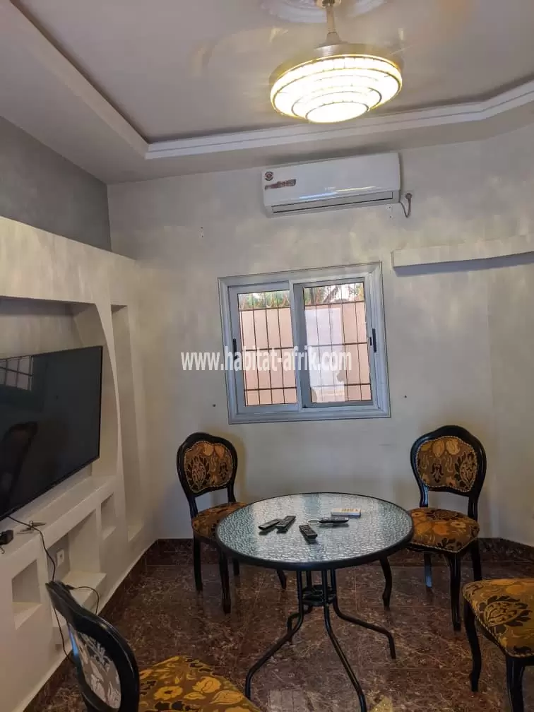 A louer mini villa de 3 chambres salon douche wc a atsiegou savoir lole togo 