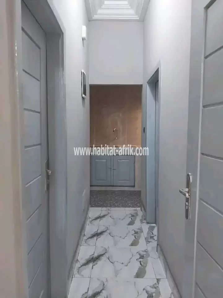 un appartement situe a zogbadje quartier latin 