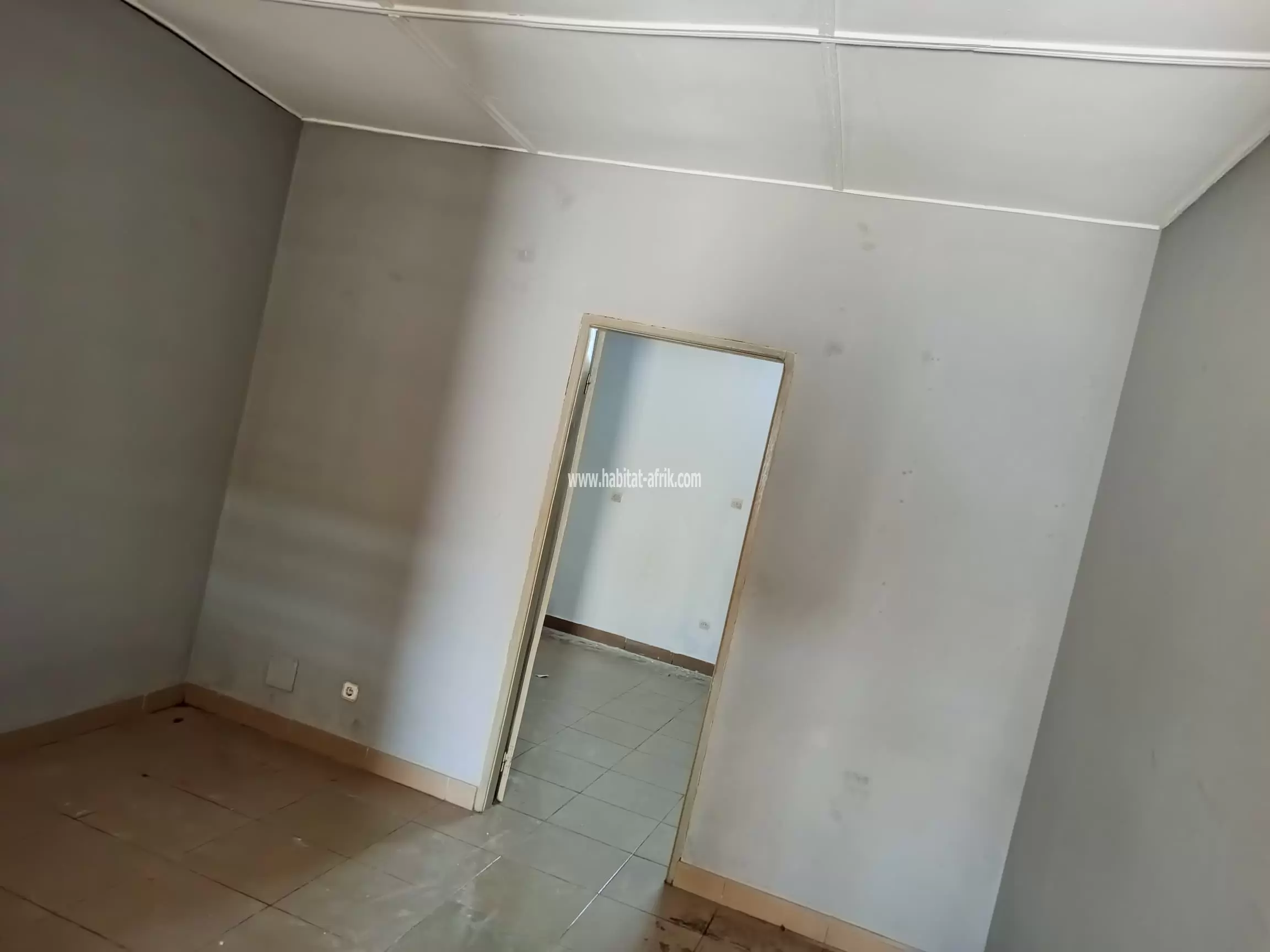 A louer un appartement de chambre salon interne à ADIDOADIN lome togo