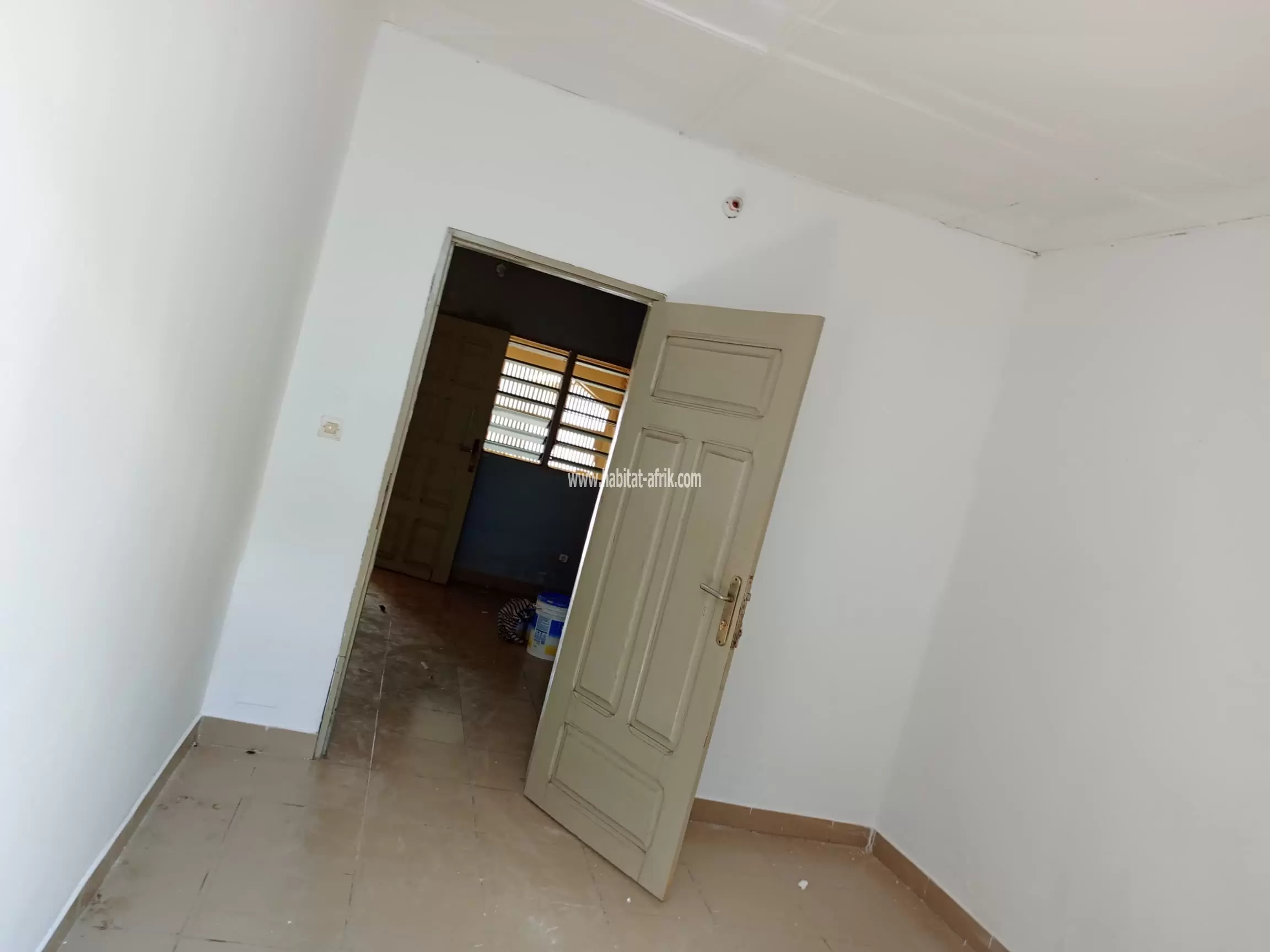 A louer un appartement de chambre salon interne à ADIDOADIN lome togo