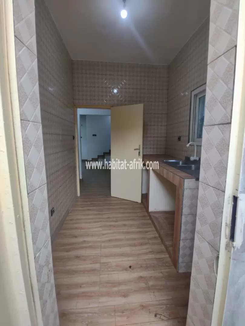 Je mets en location un mini villa de chambre salon douche cuisine a adidogome sagbado lome togo